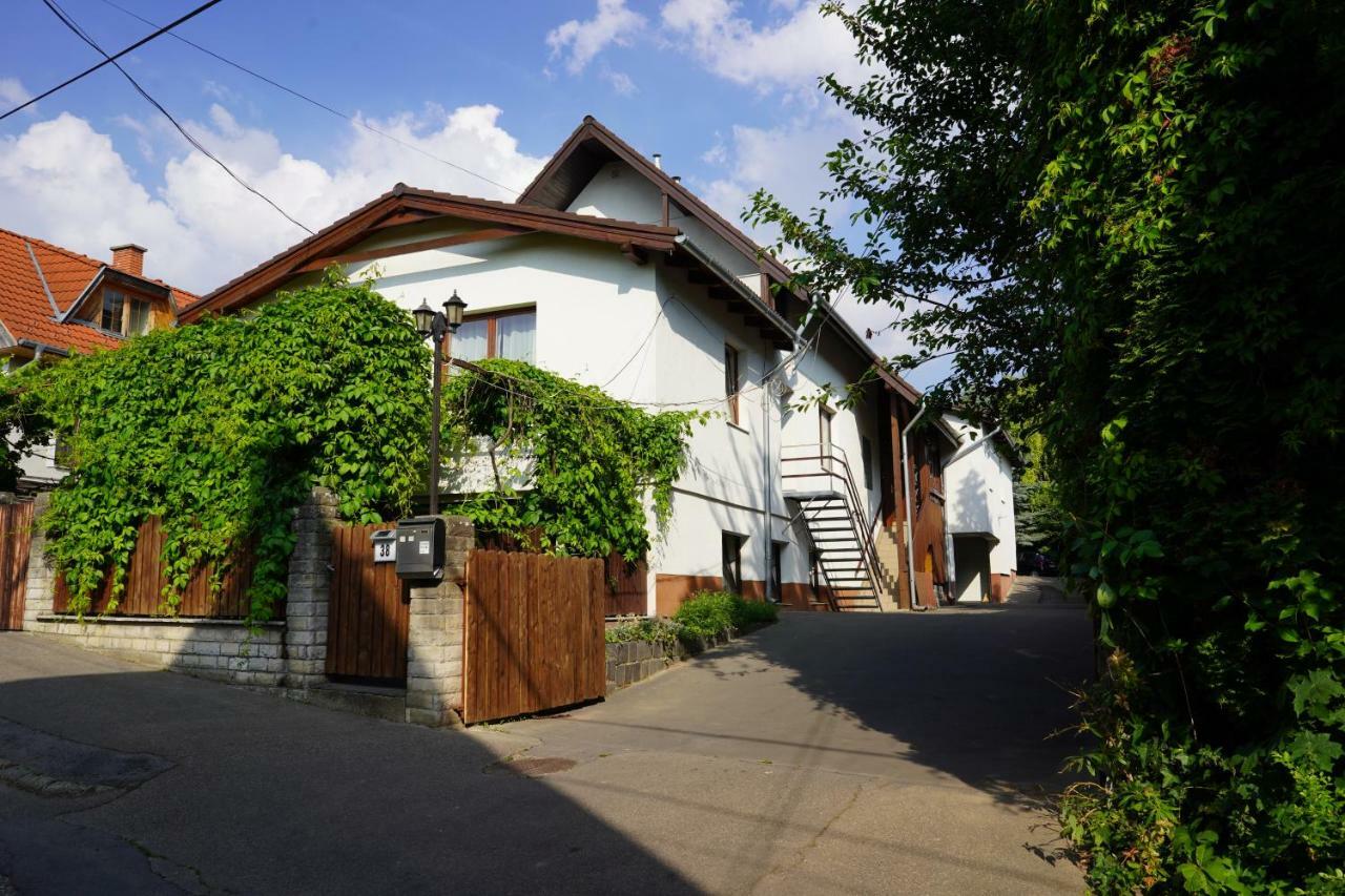 Buda Side Budakeszi Buitenkant foto